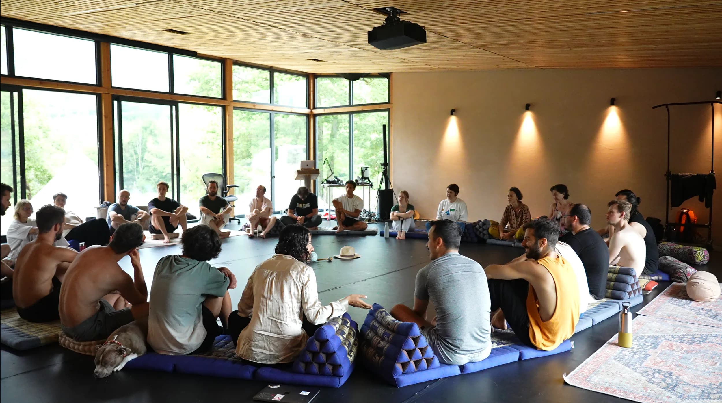 Cercle de partage dans la salle